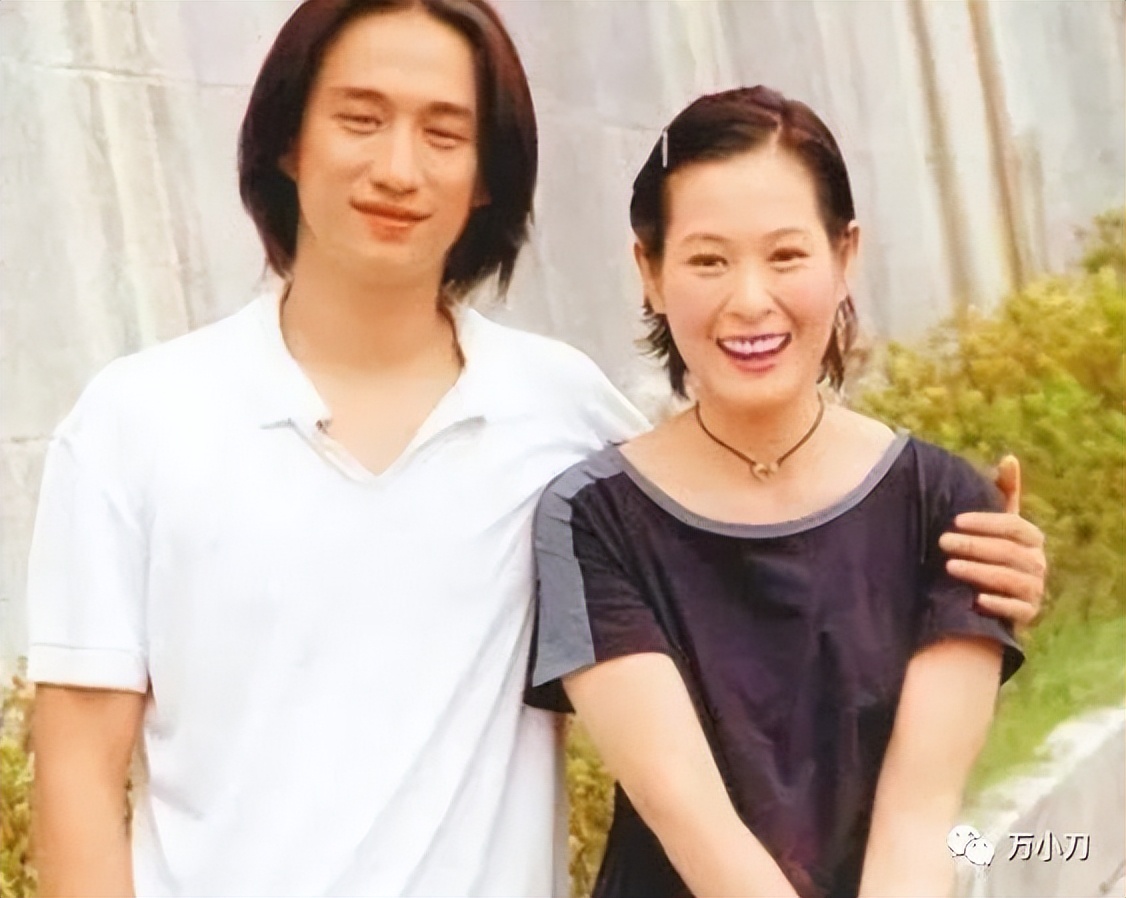 奶茶刘若英的爱情故事,奶茶刘若英的感情史