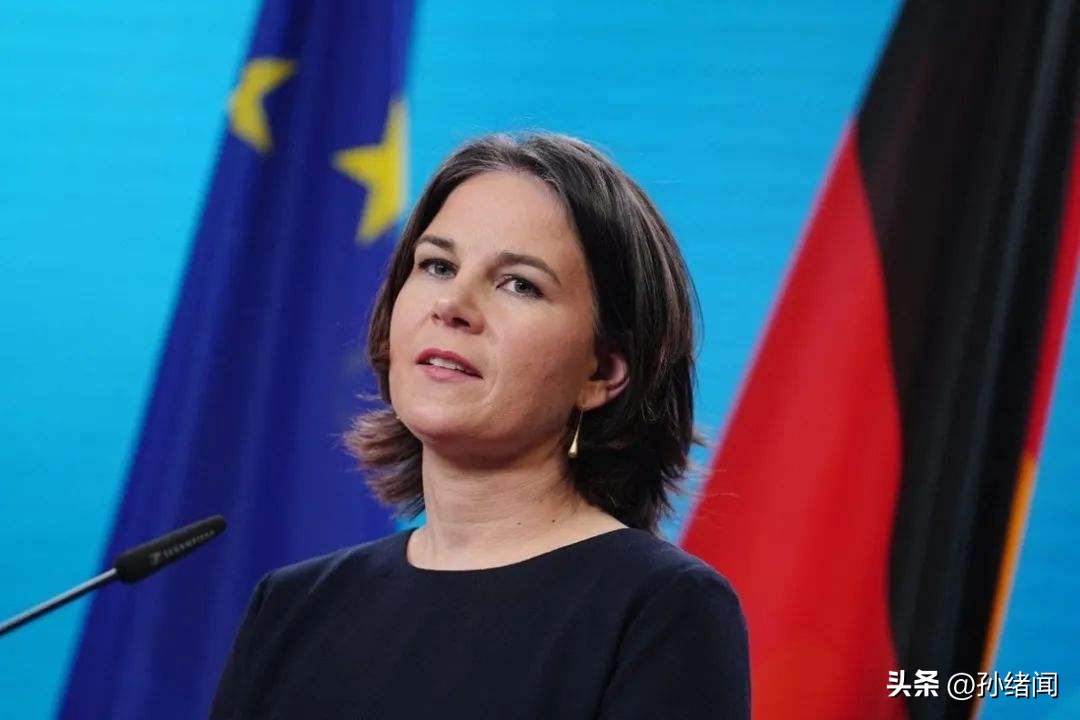 局势迎来新变数，普京突访白俄，泽连斯基态度变了，开出停战条件