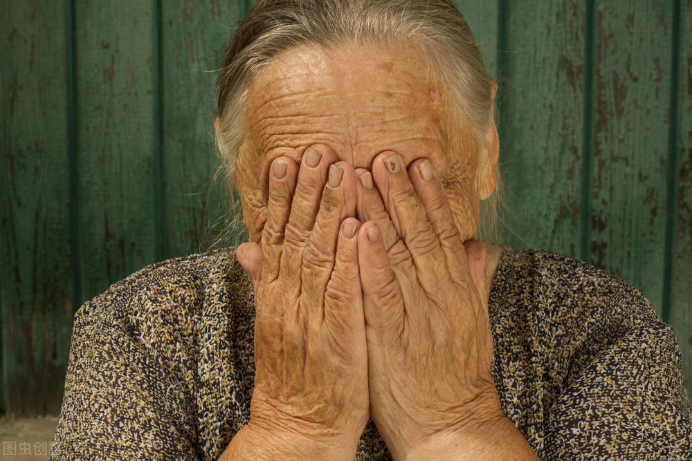 前半生荒唐后半生圆谎81,前半生荒唐后半生圆谎227集