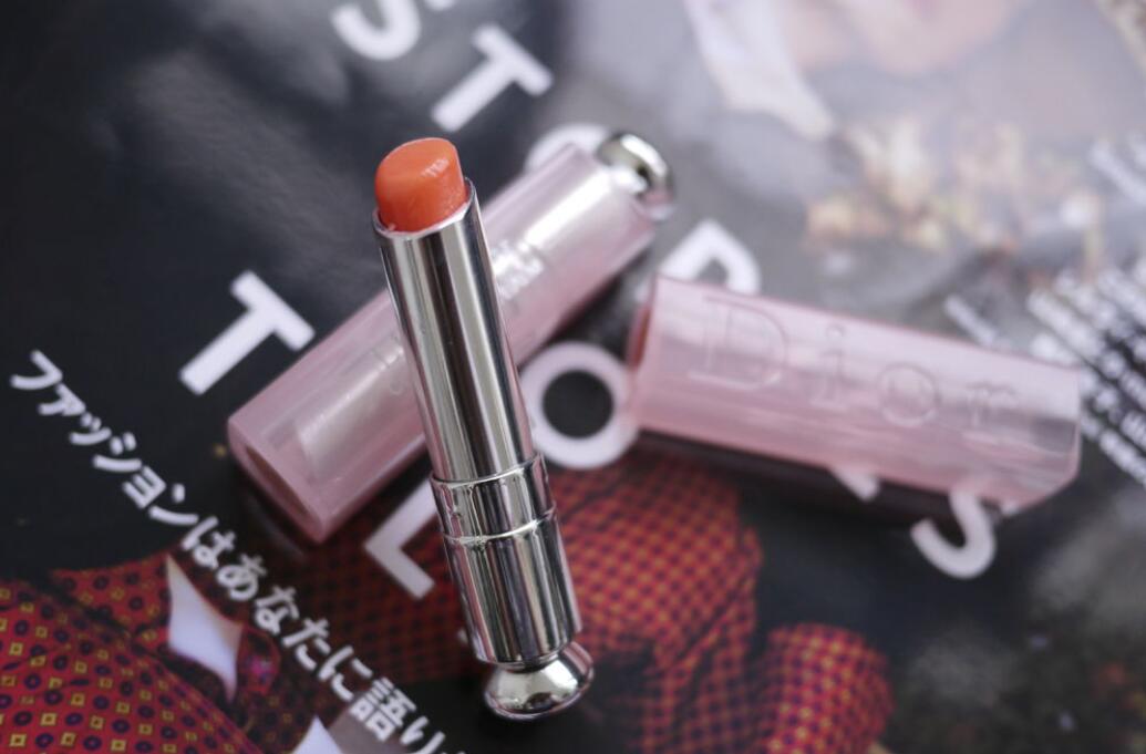 随温度变色的润唇膏,随着温度变色的唇膏正品