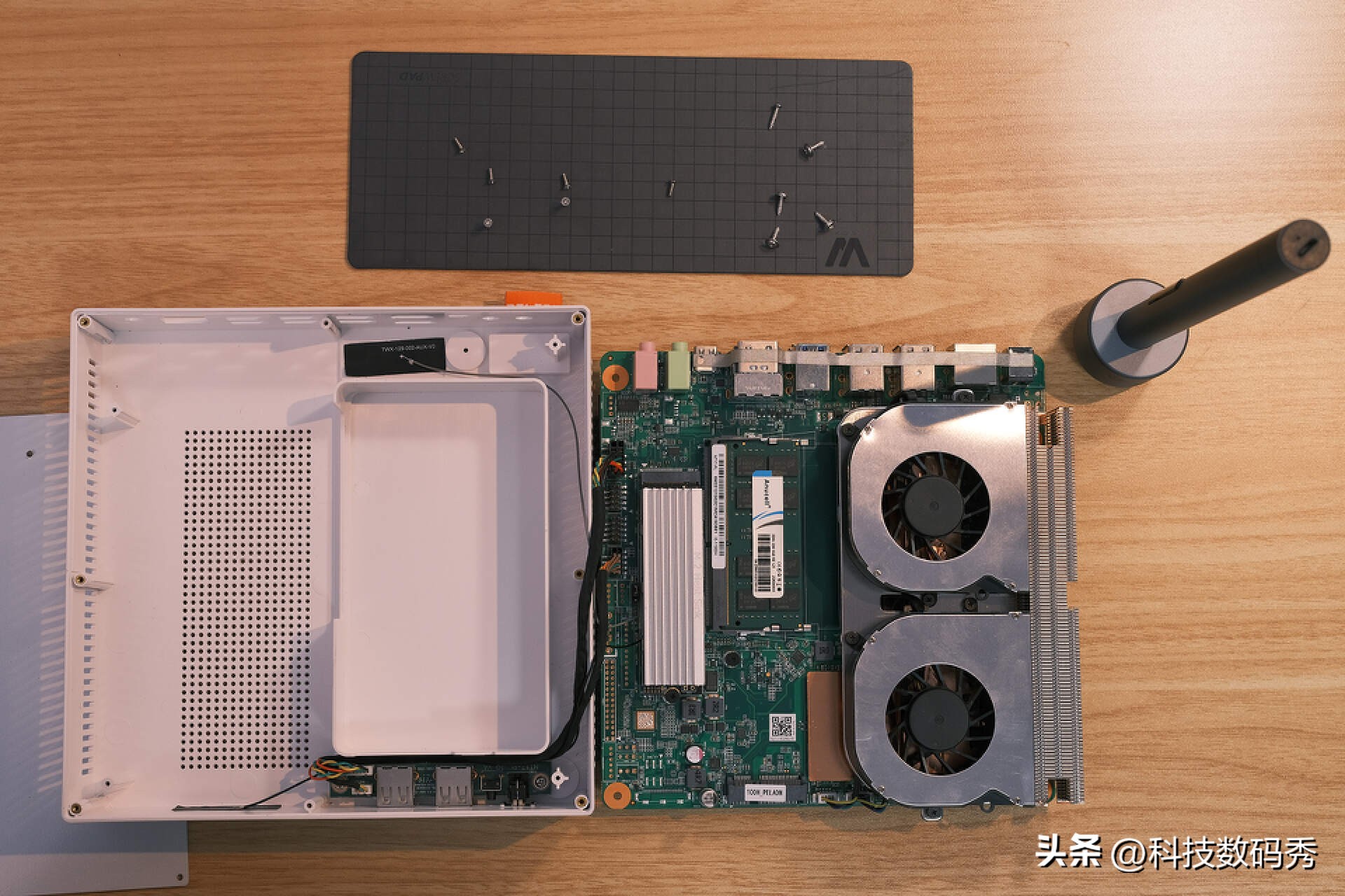 搭载独立显卡的一体电脑,磐镭hi-3迷你pc评测