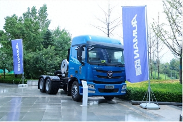 欧曼lng燃气重卡,2019款欧曼gtl燃气重卡