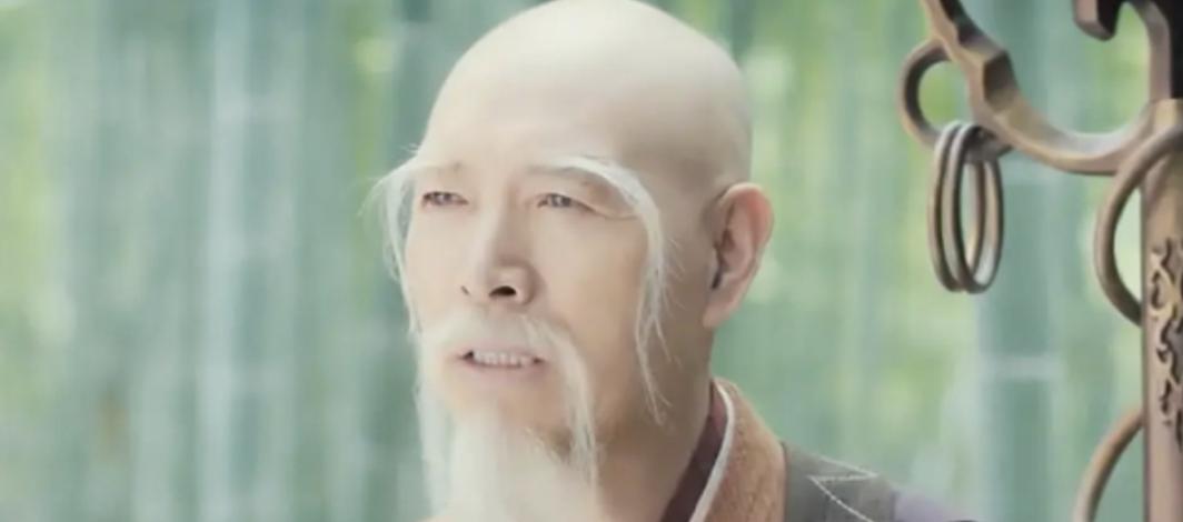 52岁演少女,借拍戏之名行咸猪手,影视圈这些畸形现象,该改改了