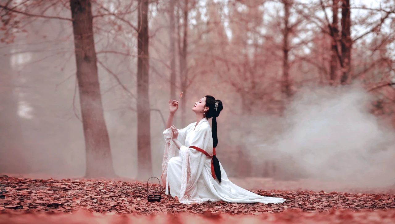 100句经典爱情古诗词,100句关于爱情的唯美句子