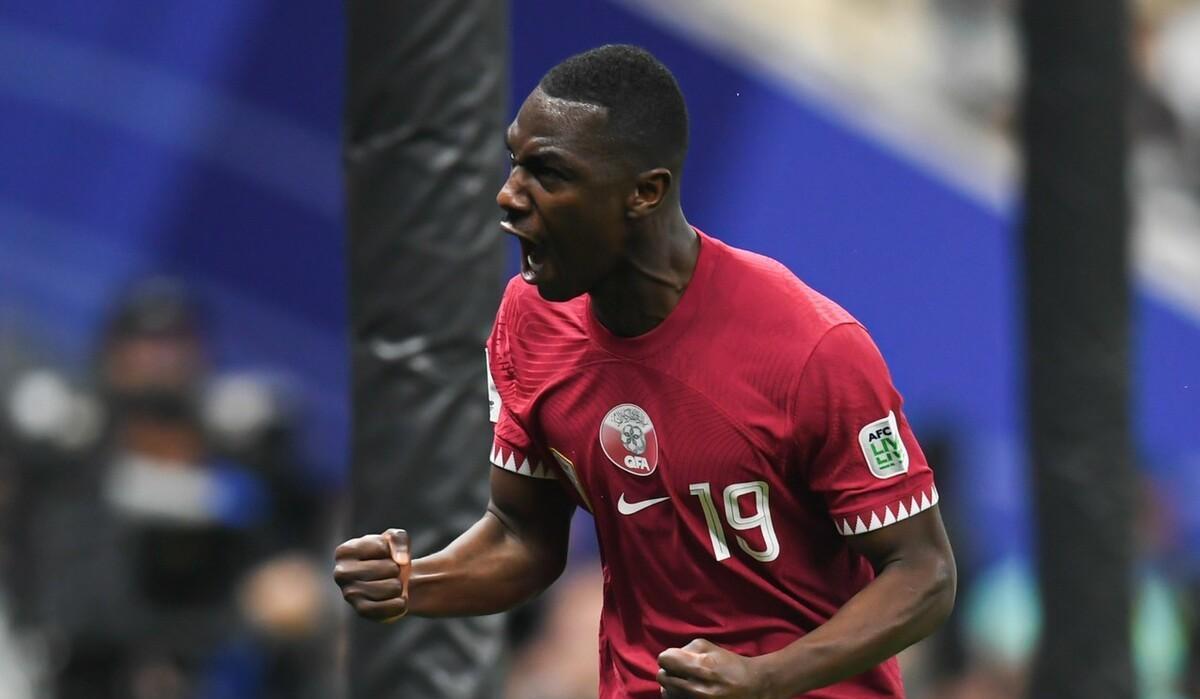 3-0!亚洲杯揭幕战:卡塔尔完胜黎巴嫩!中国足协主席宋凯现场观战!