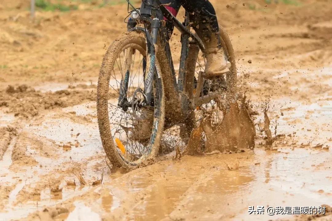 入门买多少钱的山地车,啥价格才是专业山地车入门