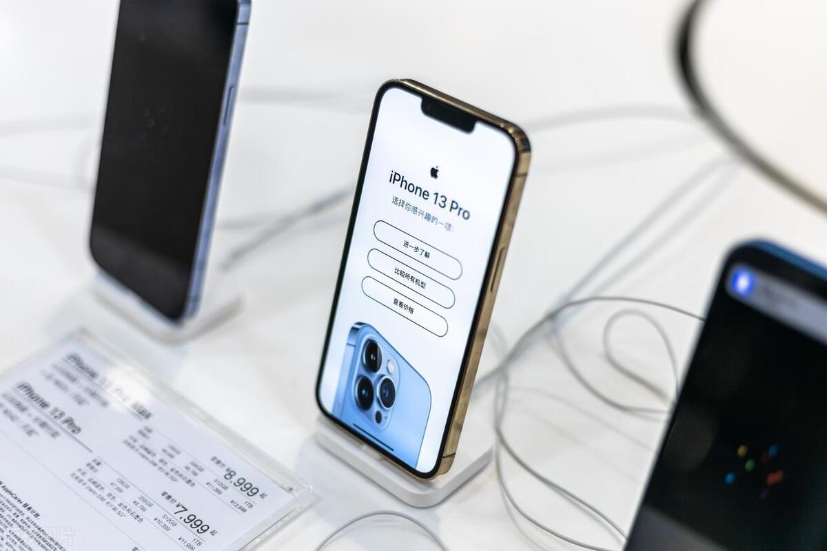 拍照和芯片都比较好的手机,拍照和性能iphone推荐