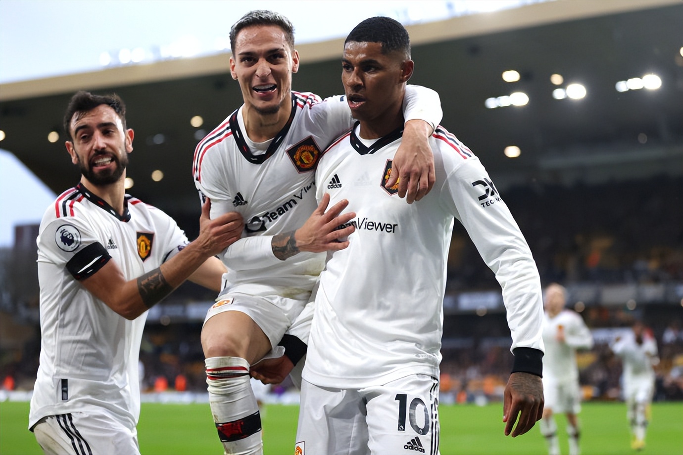 足球比赛奇迹逆转曼联,足球联赛直播曼联u21