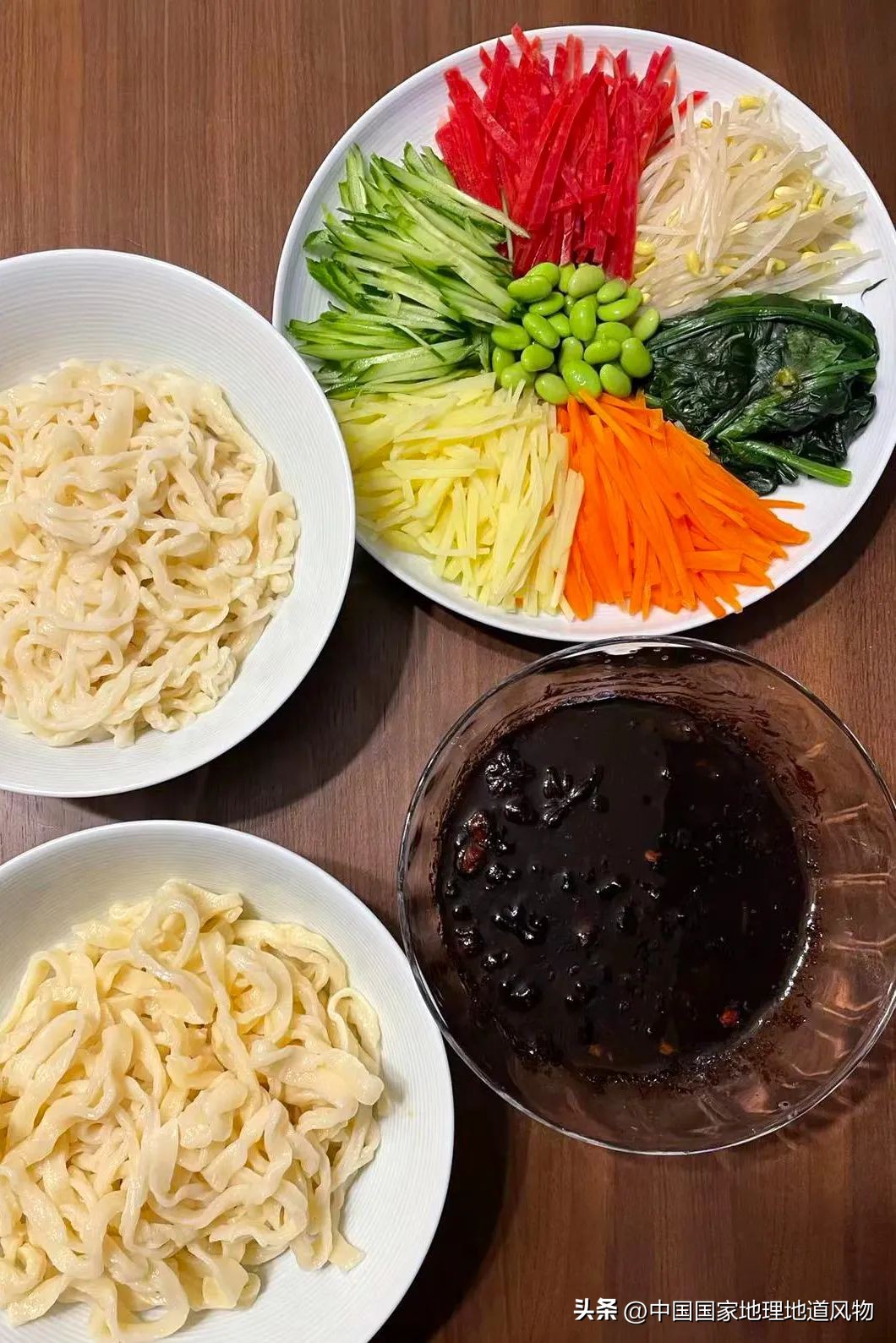 天津人的仪式感：打卤仨小时，“秃噜”五分钟