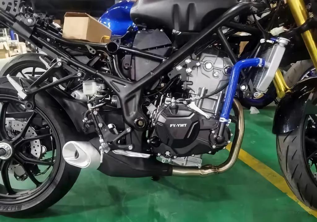 国产高仿雅马哈r3,飞鹰仿雅马哈r3的是哪款