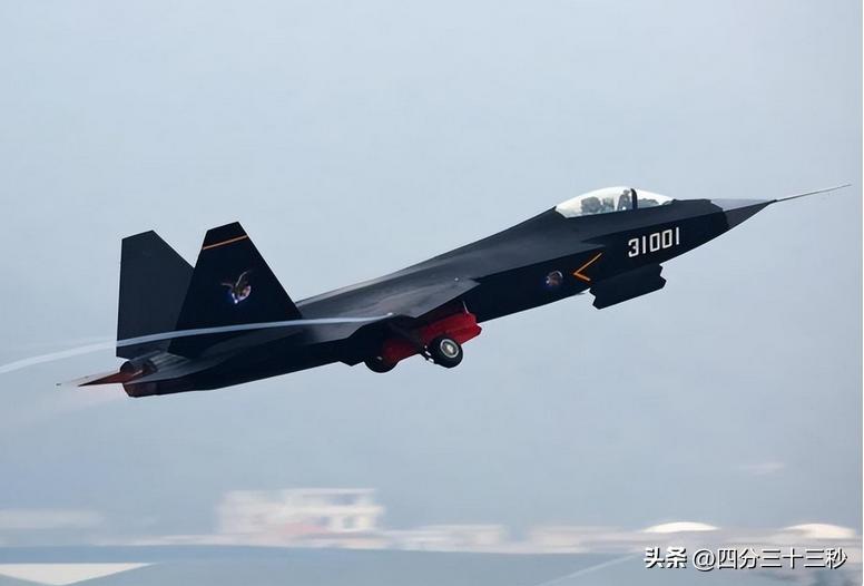 歼31首飞后的现状,歼31什么时候首飞