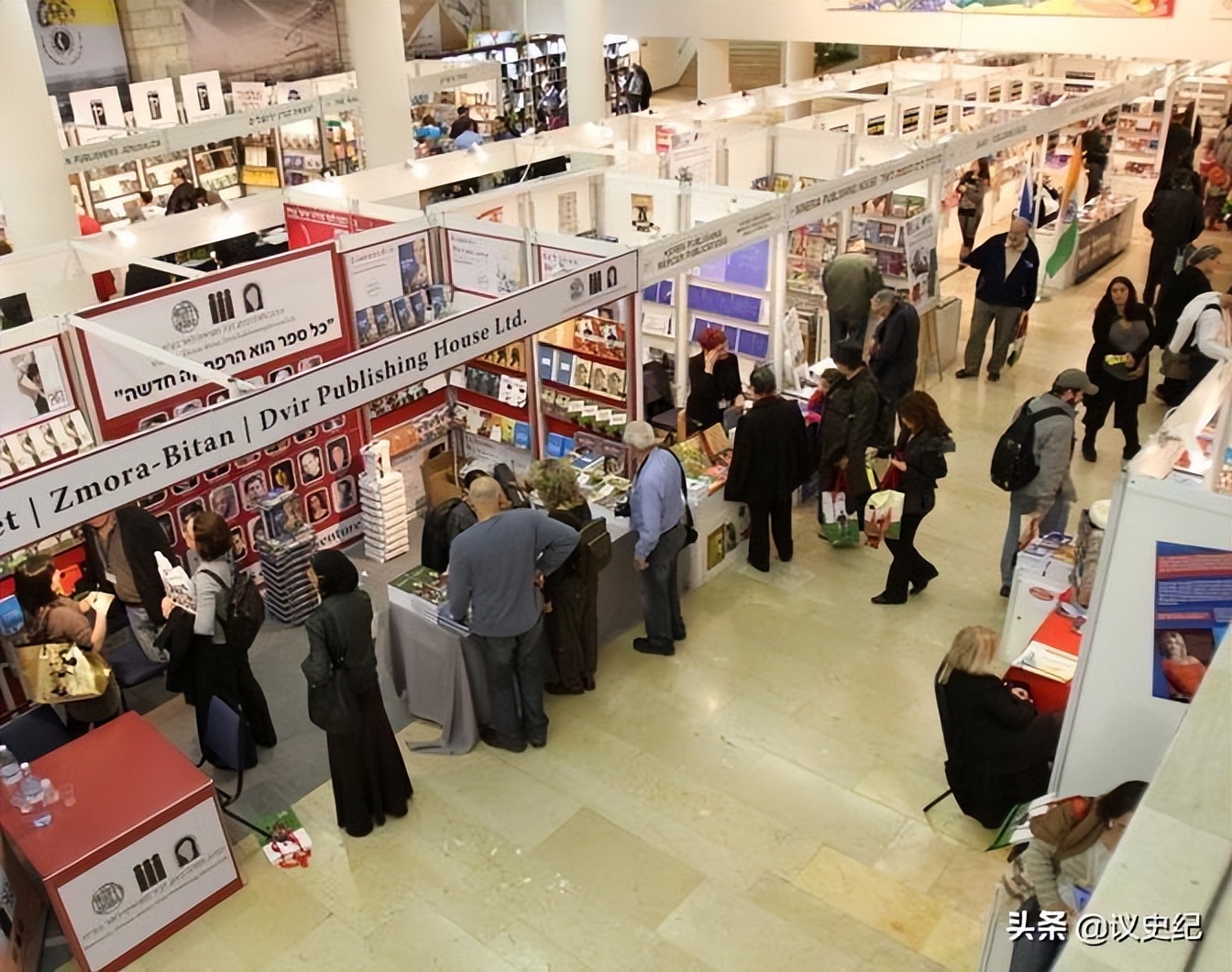 月薪300的外贸员，靠蛇毒身家暴涨50亿，美国人送悍马只为讨好她