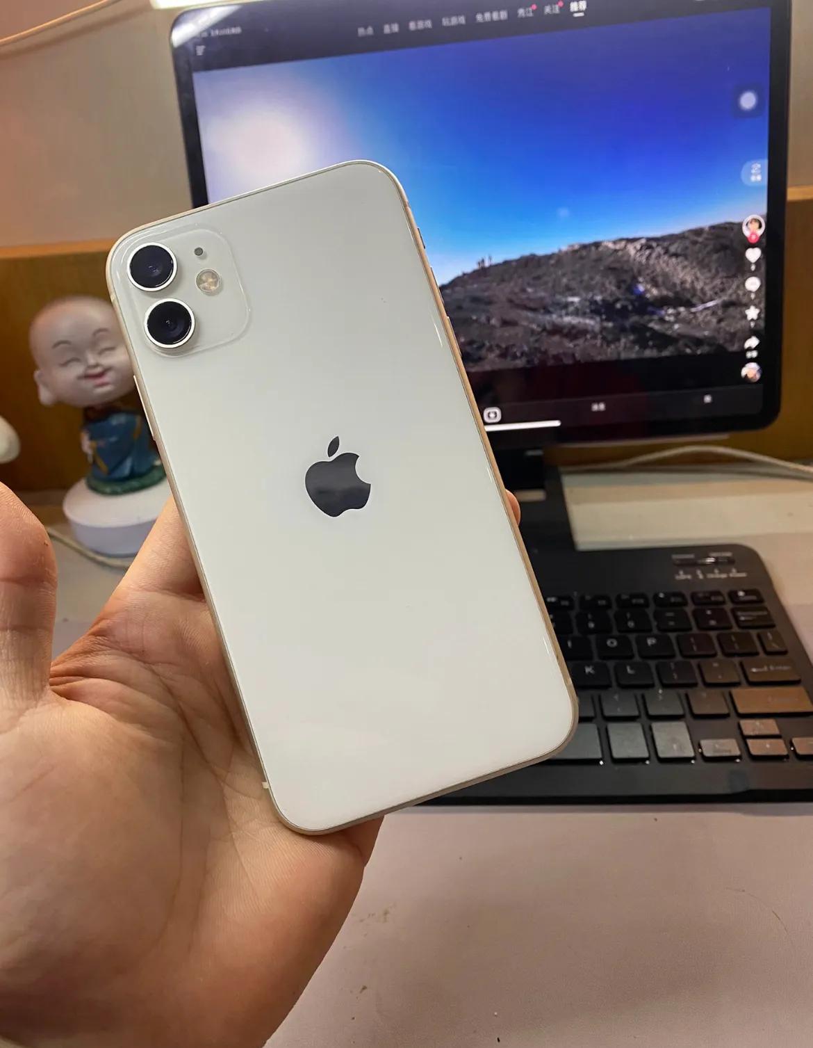 苹果手机用几年真的都不卡吗,苹果手机是不是用了五六年都不卡