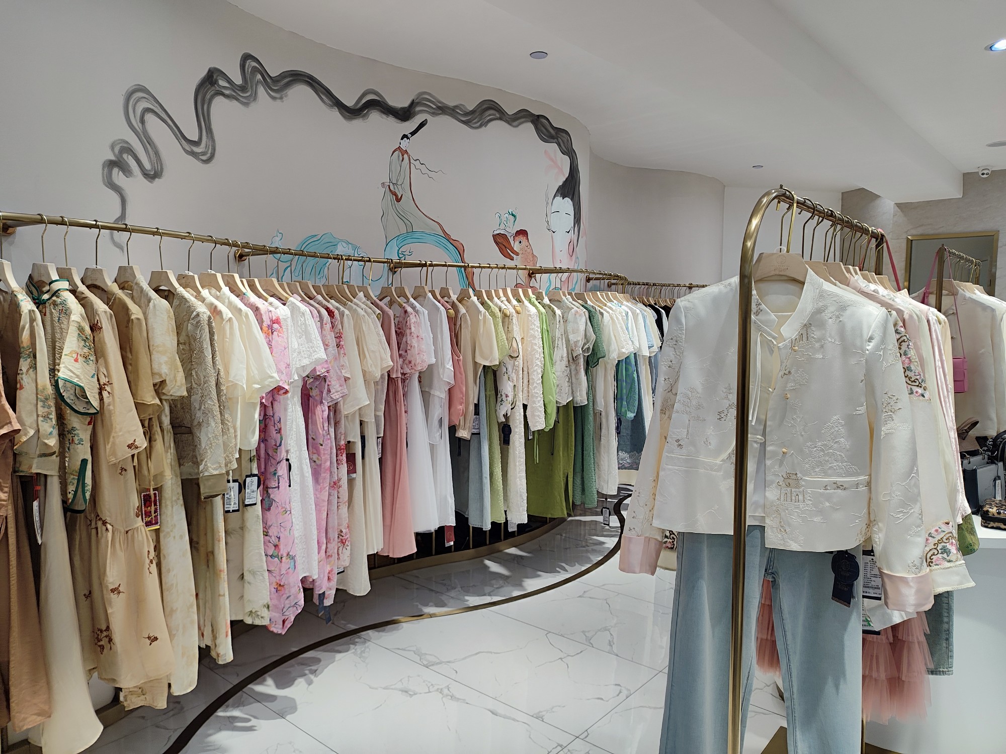 新中式服装的市场份额怎么分析,新中式服装为什么这么火