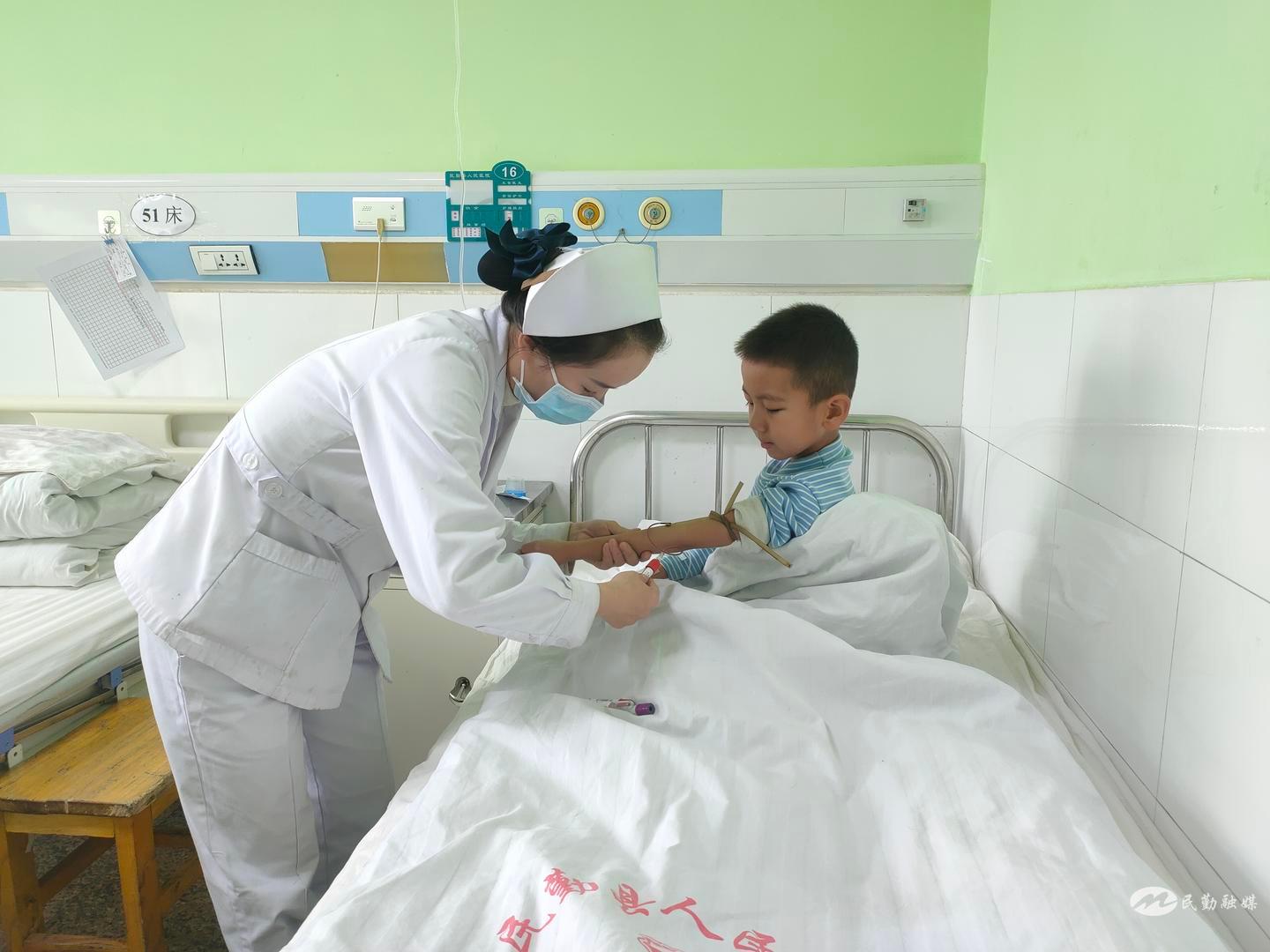 支原体感染肺炎十一天了不见好转,肺炎支原体感染呼吸道疾病用药