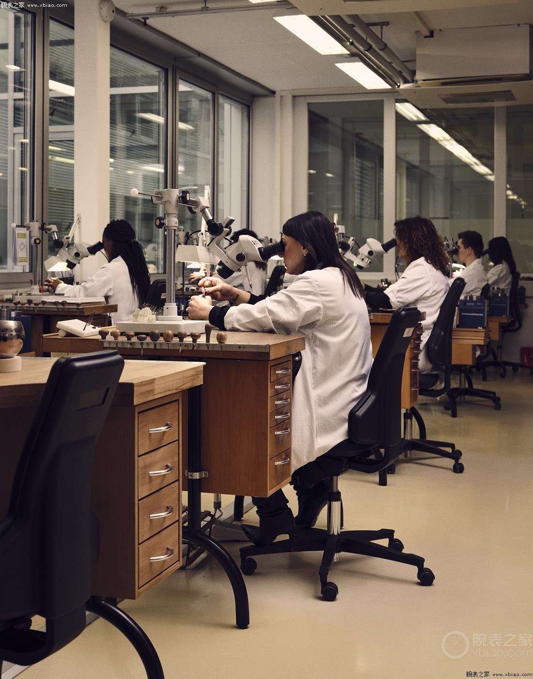 香奈儿j12属于时装表吗,香奈儿j12系列怎么选