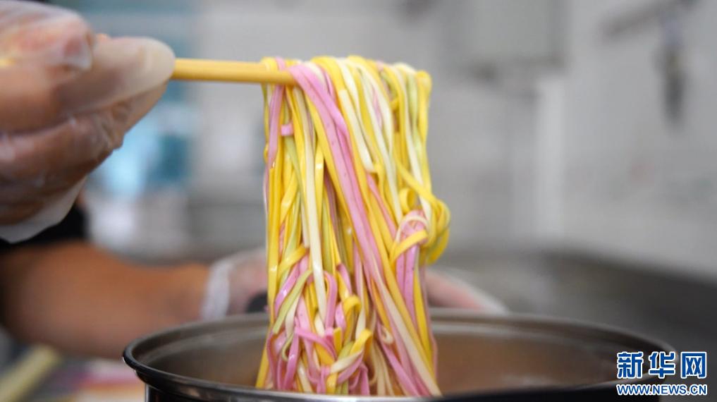 非遗手工面,非遗文化手工烙馍