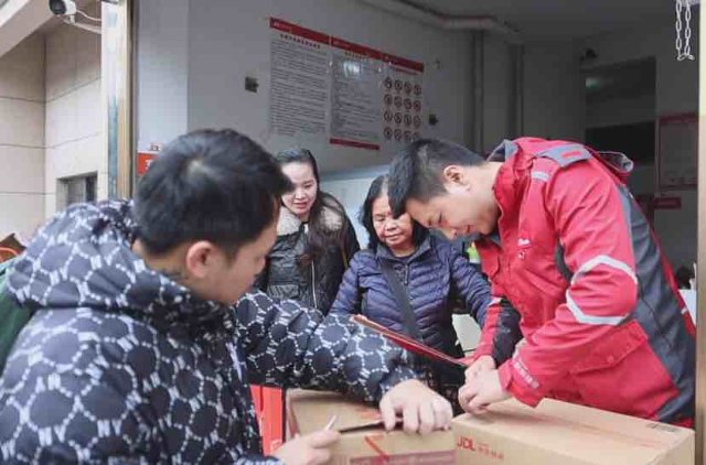 越南边民来中国买什么东西,越南边民互市带货