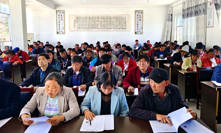 下乡送考交警服务群众,赫章县摩托车送考下乡