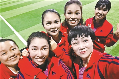 妈妈足球,妈妈短跑得奥运冠军