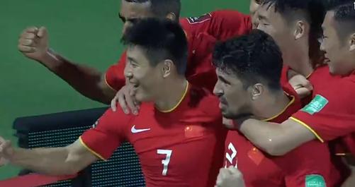 李铁输球后发言引足协不满,国足对阿曼李铁