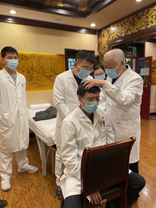 “中医推拿按动疗法”纳入非遗，一份跨越四代盲人传承人的坚守