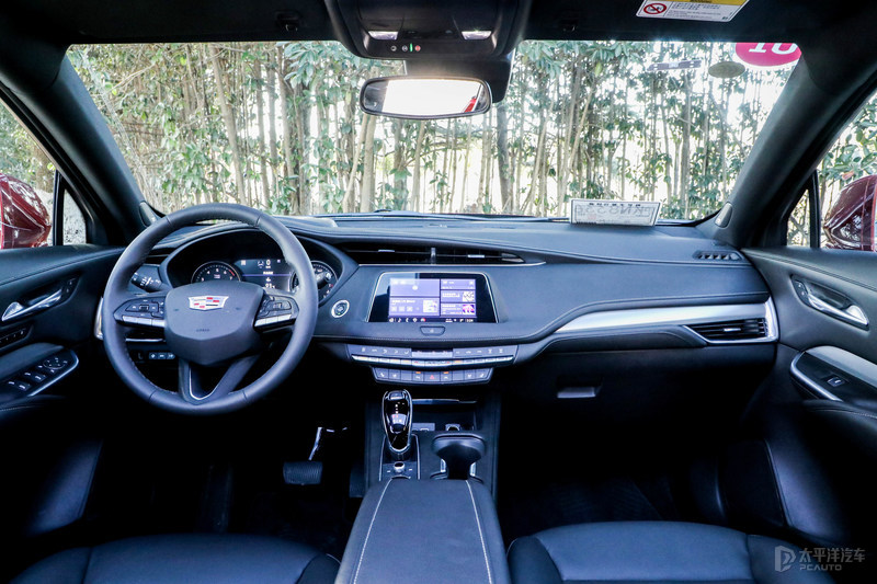 试驾23款凯迪拉克xt4豪华版,凯迪拉克xt4有48v可以省多少油
