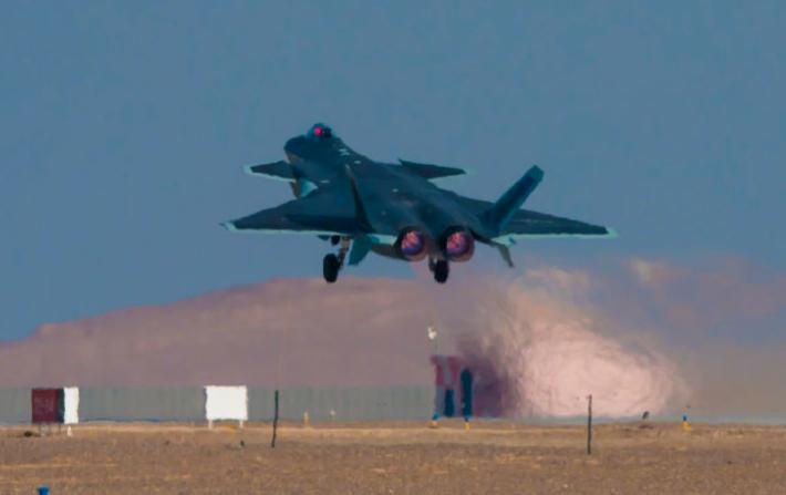 央媒聚力官宣2022中国军迷节航空融媒矩阵化运营效果亮眼