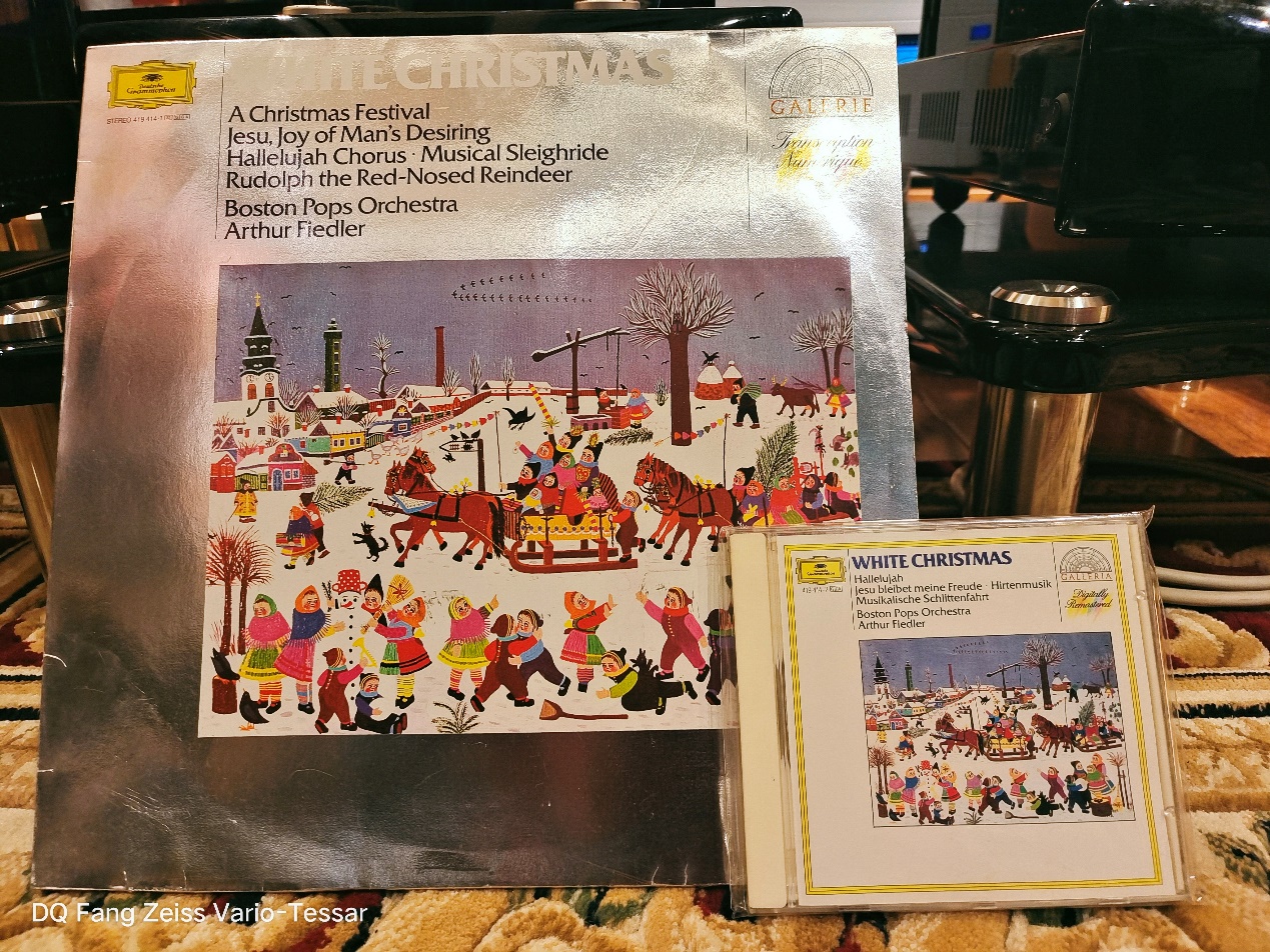 黑胶唱片持续回潮，薄薄的碟片缘何让人们念念不忘？