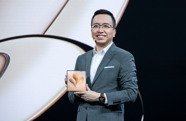 荣耀magicv折叠屏将发布,荣耀magicv折叠手机900元的