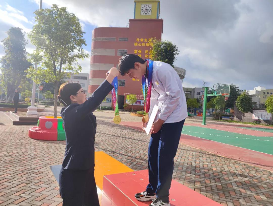 400米21岁一分10秒快不快,400米1分29秒正常吗