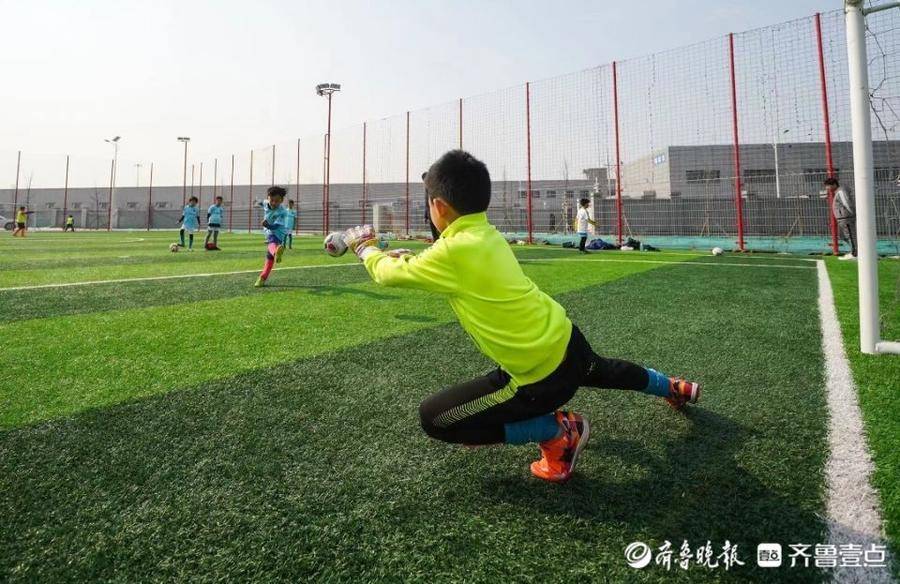 正在建设中的体育公园,运动公园90平米