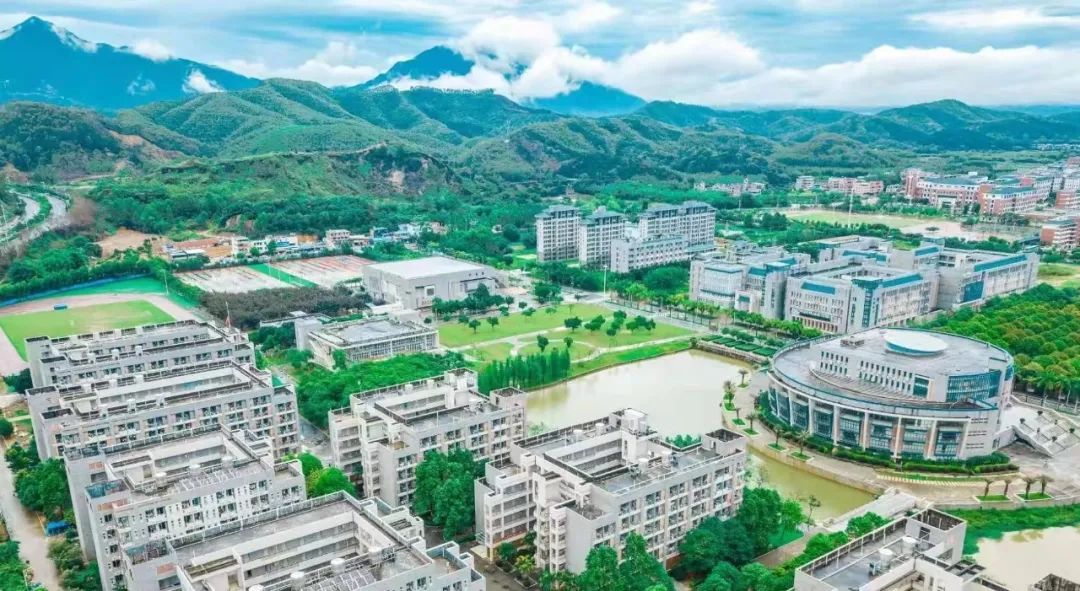 广东南华工商职业学院排名,广东南华工商职业学院要证书吗