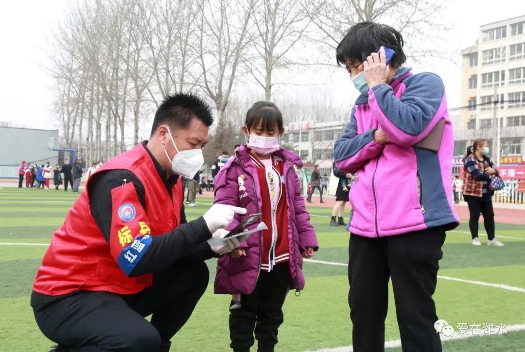 文明实践志愿者抗疫图片,文明风采志愿者