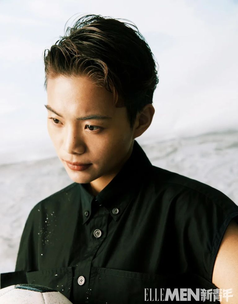 王霜是怎么爱上足球的,王霜进校园青少年足球