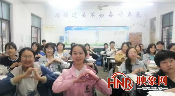 封闭有爱封校有情襄城县十里铺镇初级中学组织开展感恩教育系列活动