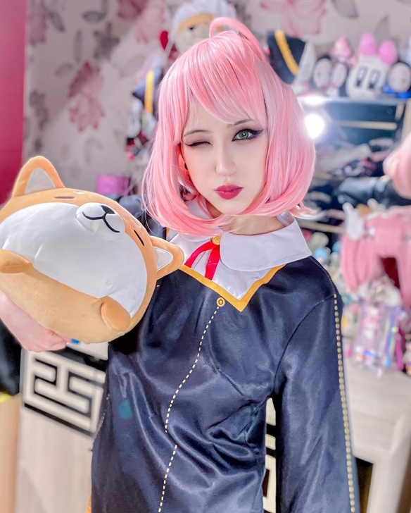 成熟性感“安妮亚”招架得住？Anayami散发魅力美图