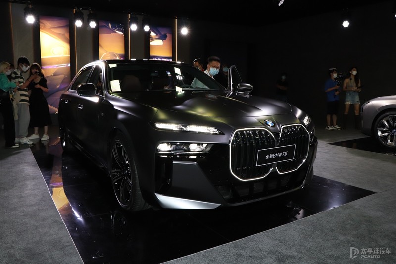 奔驰奥迪宝马三个性价比最好的车,宝马奥迪奔驰这三款车哪个最实用