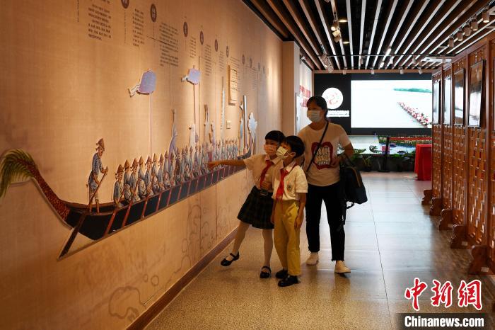 口罩戴前甩一甩是真的吗,口罩戴前甩一甩