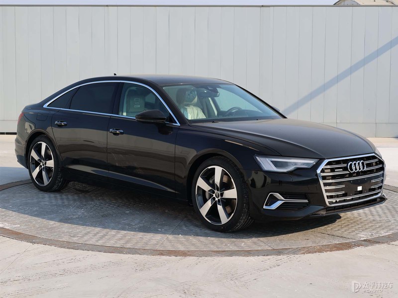 全新哈弗h6混动版,2021款第三代哈弗h6和缤智比较