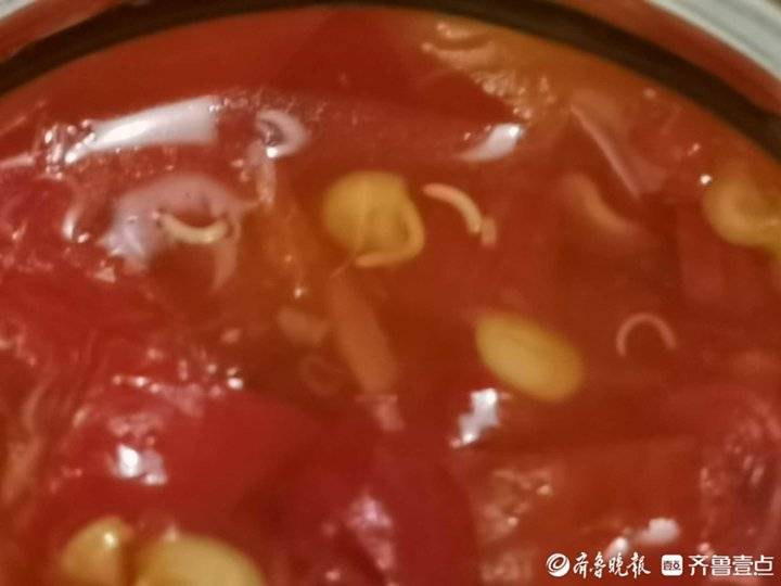 剁椒里面有小白虫子是正常的吗,剁辣椒有虫子