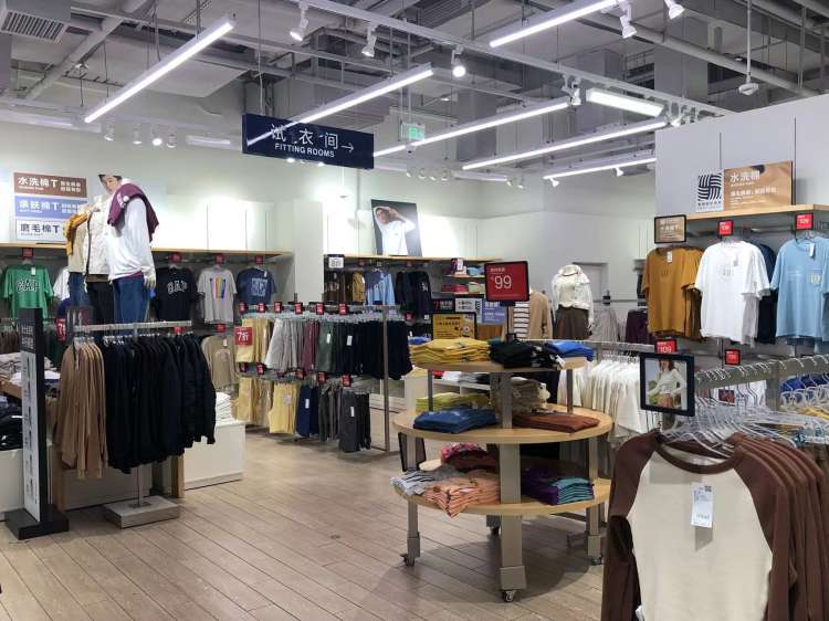 代沟英语gap,gap有代沟的意思吗