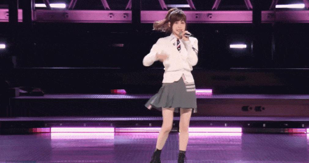 一条短视频圈粉40万，*放播**2亿次？“银发网红”破圈背后...