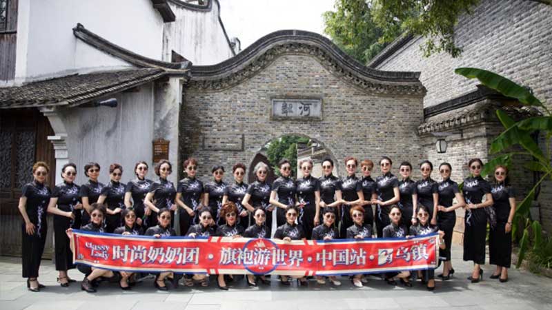 一条短视频圈粉40万，*放播**2亿次？“银发网红”破圈背后...