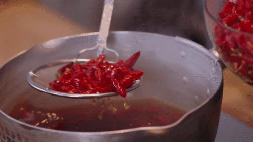 为什么最近一吃辣就拉肚子,为什么一吃辣就严重拉肚子