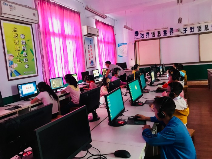 幼儿园少年宫社团活动,两河镇中心小学社团活动