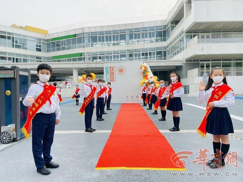 曲江七小金秋校园,曲江七小入学怎么样