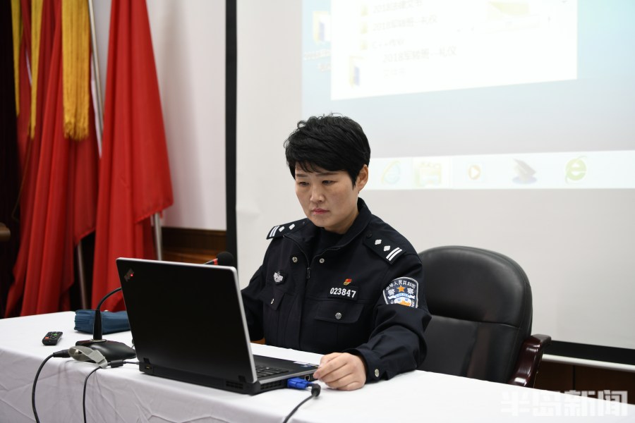 喜迎二十大，平安在身边丨文能教学授课接地气，武能实战砺精兵！看，警营园丁的别样风采