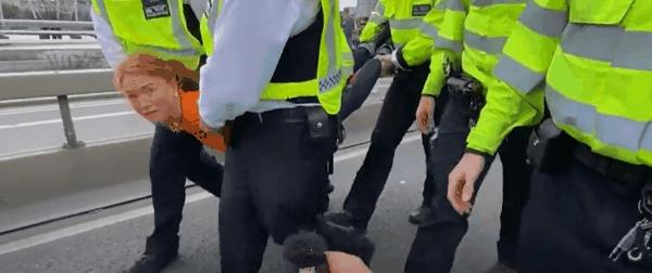 这是撒泼，不是环保