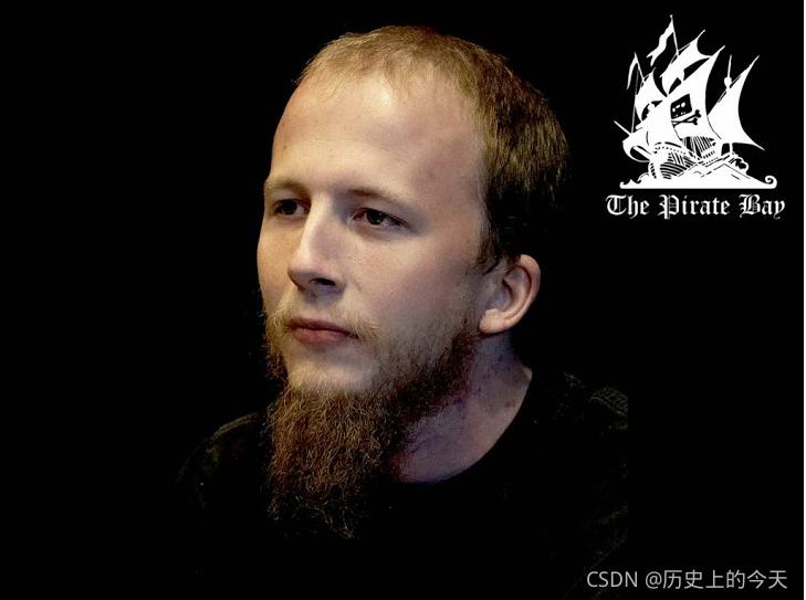 历史上的今天：微软发布Windows8.1；IMDb成立；海盗湾创始人诞生